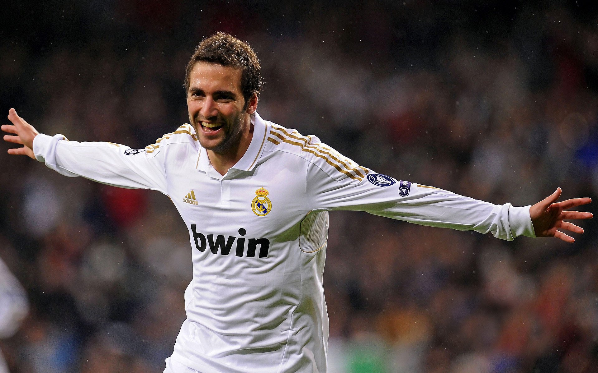 意甲焦点战之夜，加维关键时刻站出来，巴萨新星闪耀亚平宁