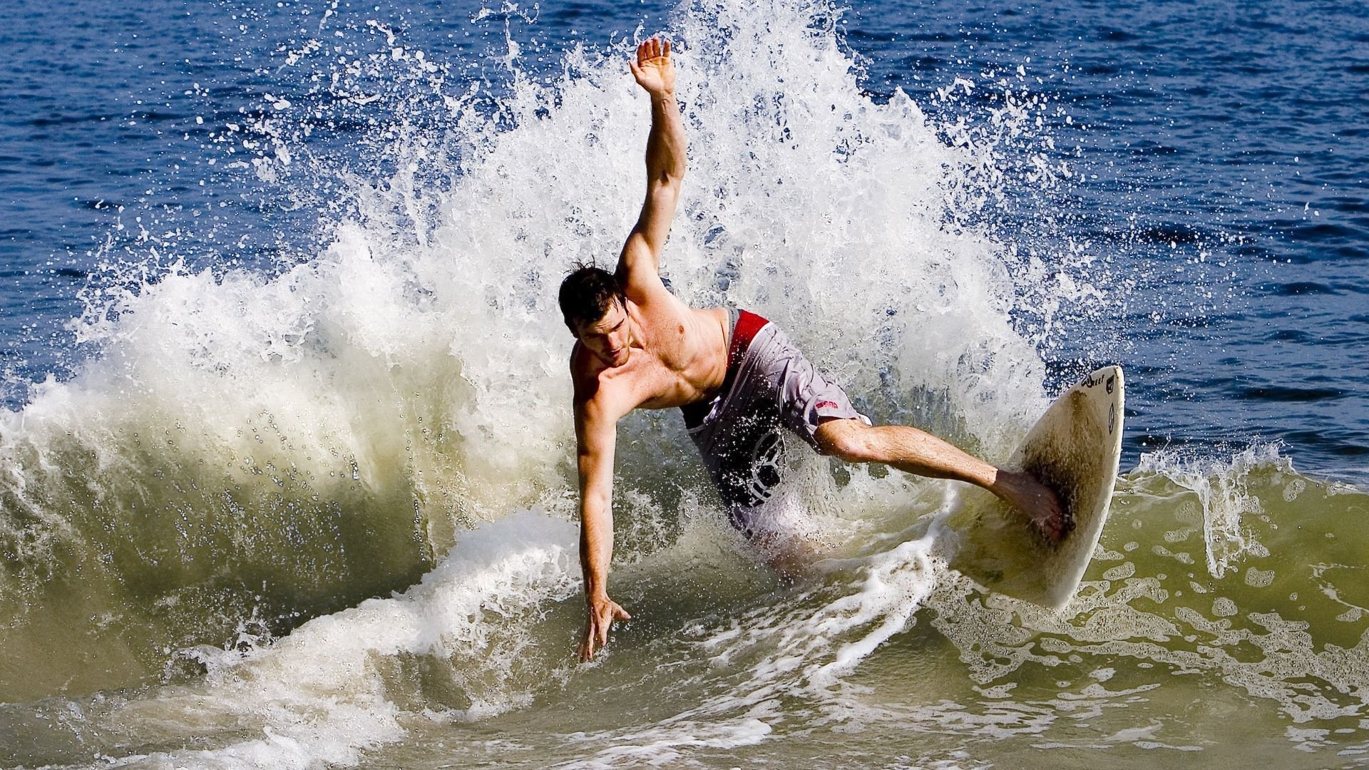 世界杯焦点战，哥斯达黎加3-0制霸玻利维亚，书写中北美足球新篇章