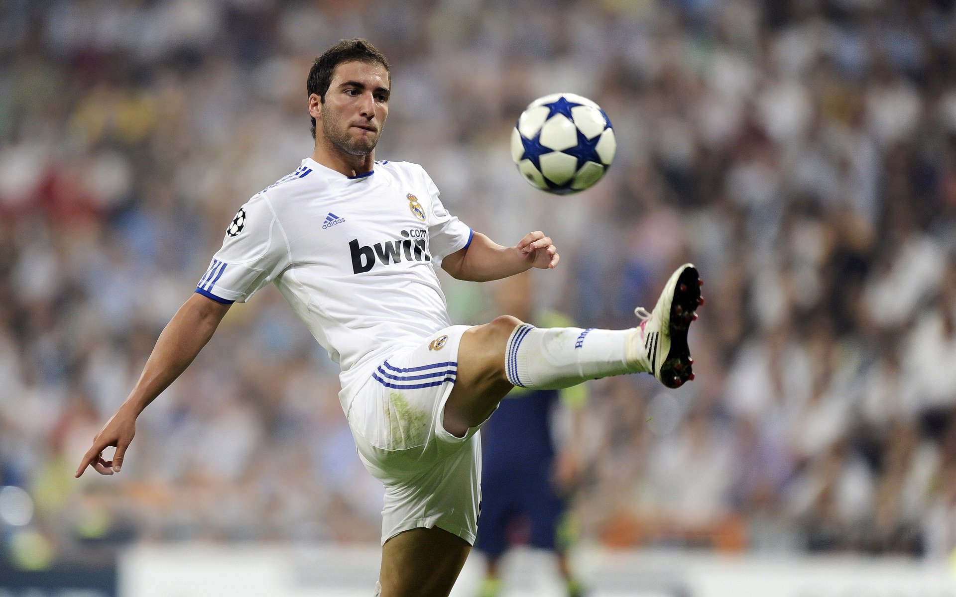 锁链之夜，米切尔如何用防守定义季后赛的另一种伟大